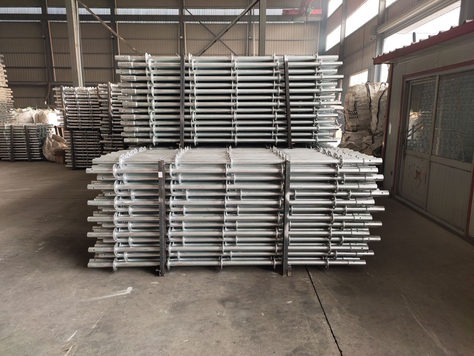 盤(pán)扣腳手架